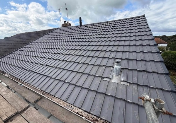 Roofing team